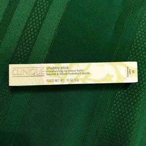 Clinique Chubby Stick moisturizing lip color balm .10 OZ/3g -07 Super Strawberry